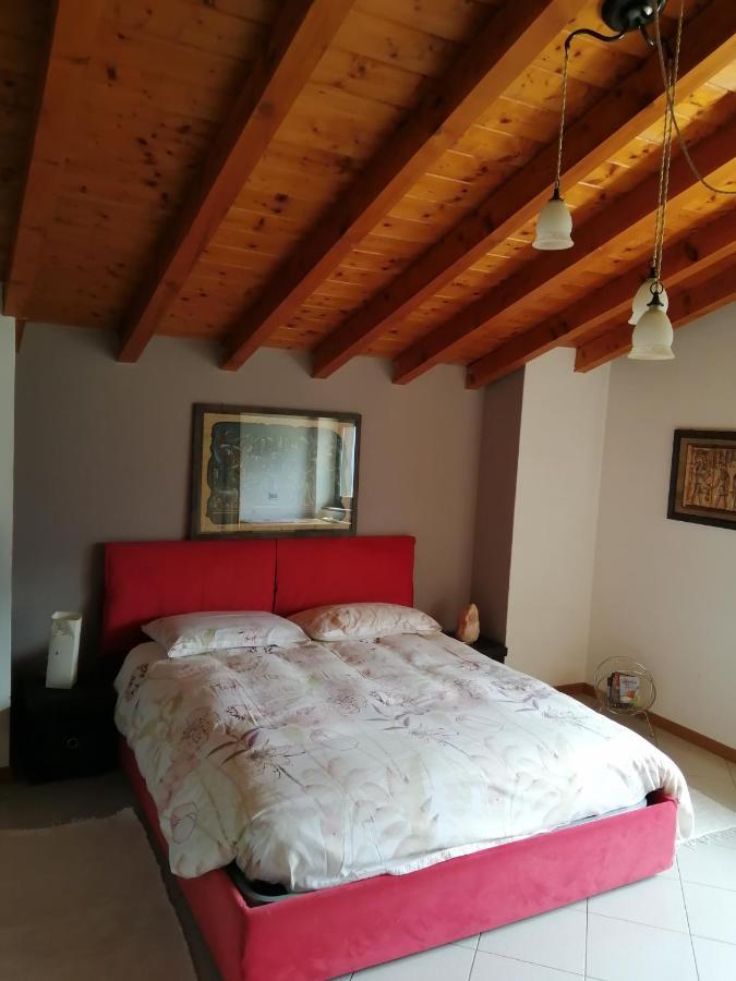 Casa Vacanze La Ca Del Cunfec Sondrio Buitenkant foto