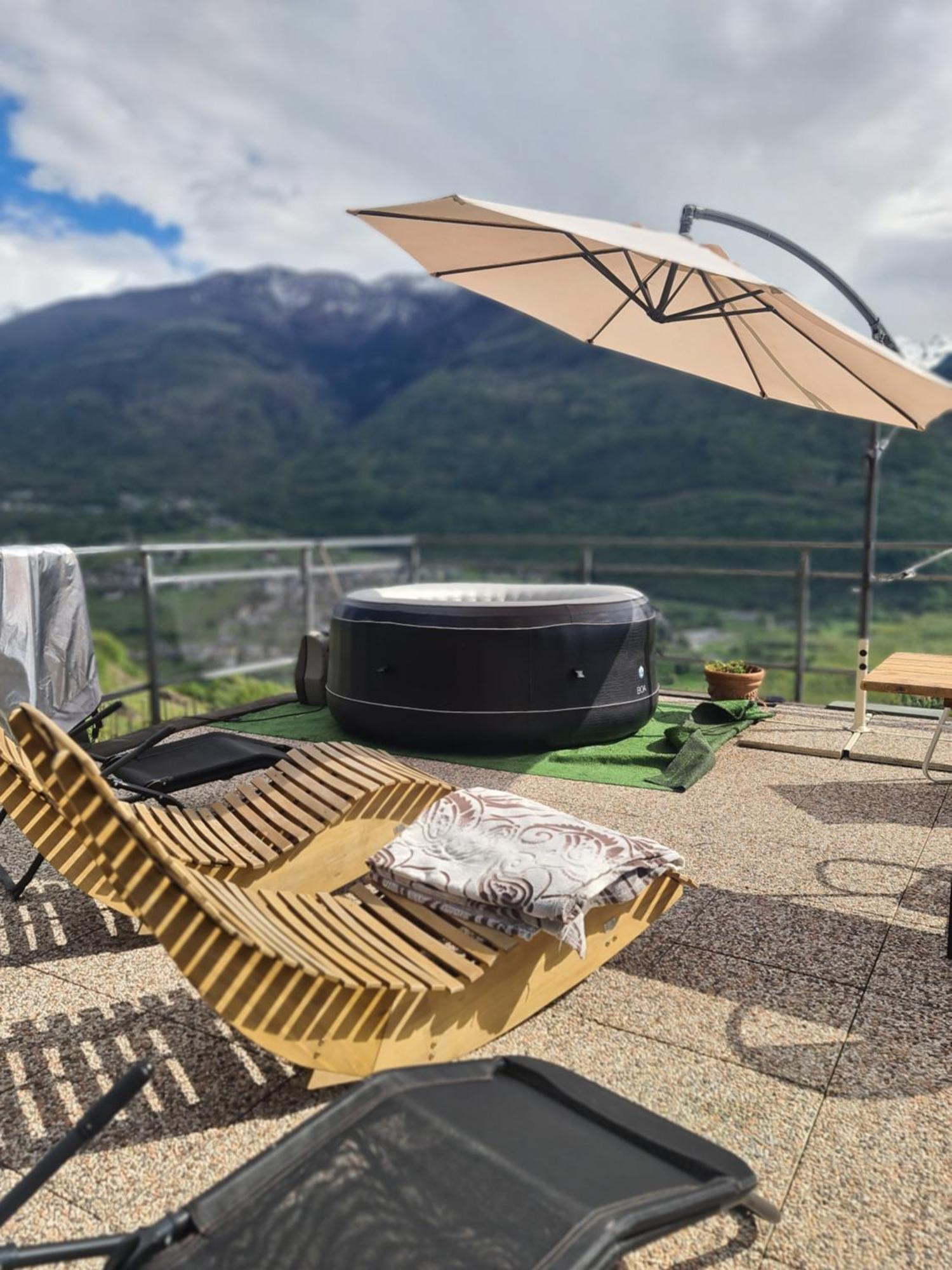 Casa Vacanze La Ca Del Cunfec Sondrio Buitenkant foto